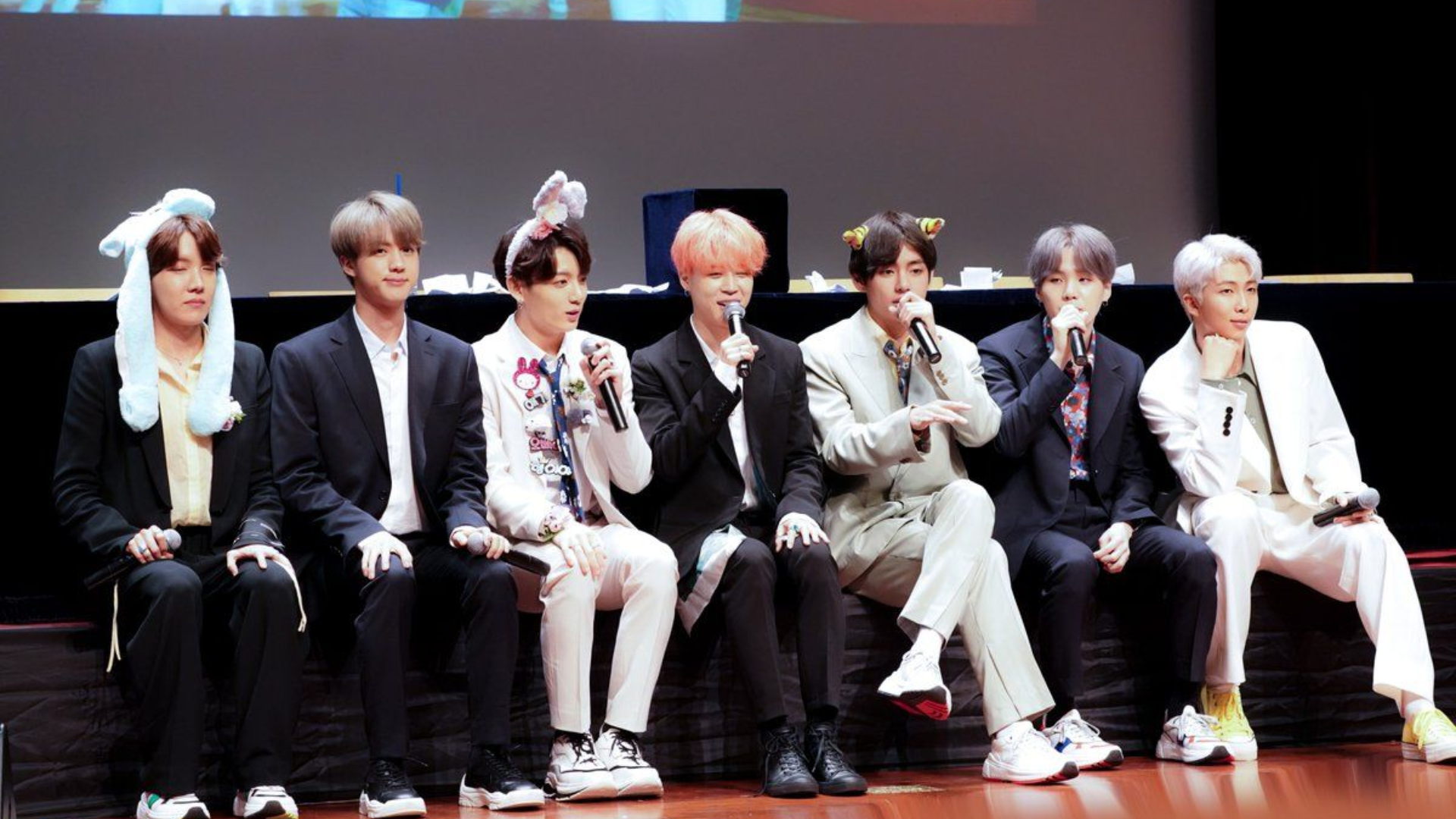 fansign và fan meeting khác nhau như thế nào